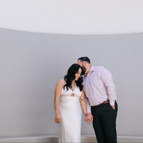 White dress by billy j - Picture 2 of 3